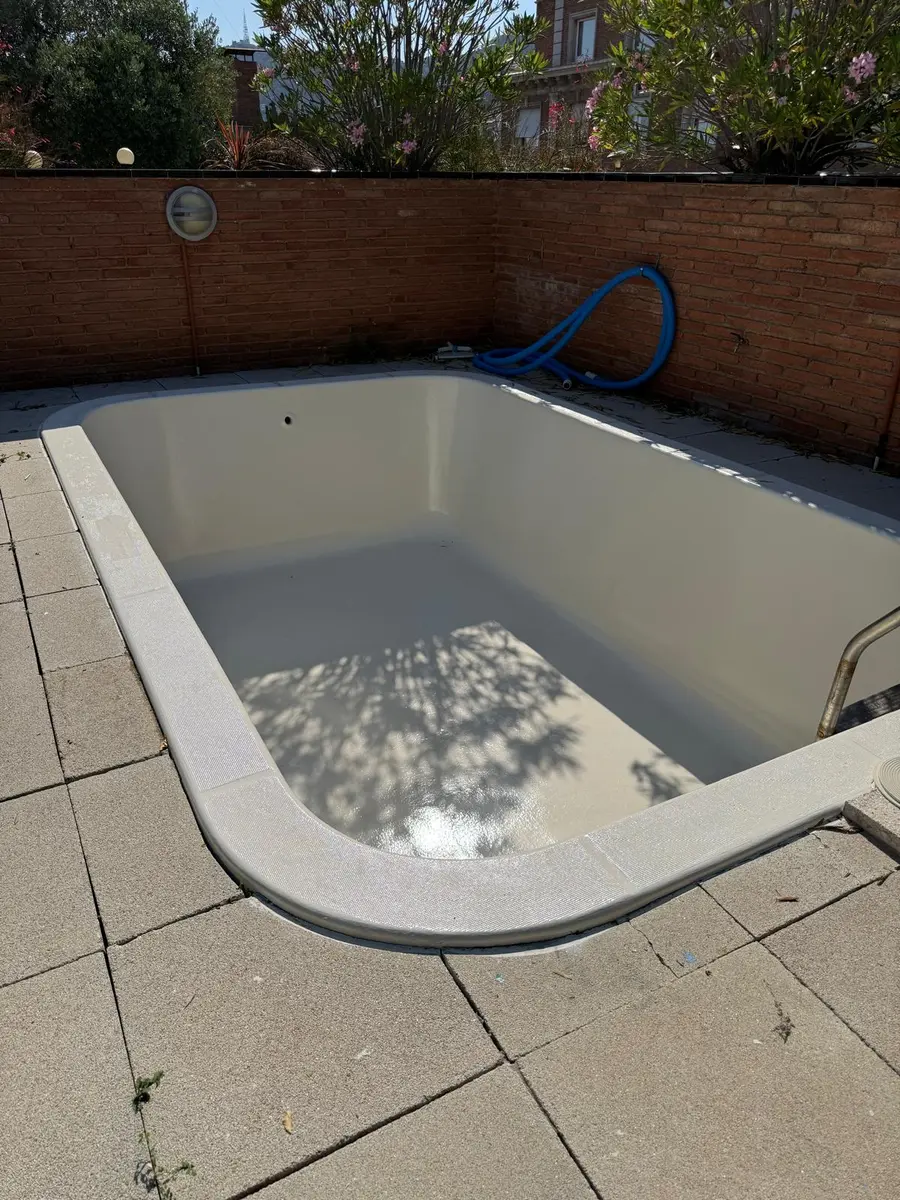 Piscina después de la reforma